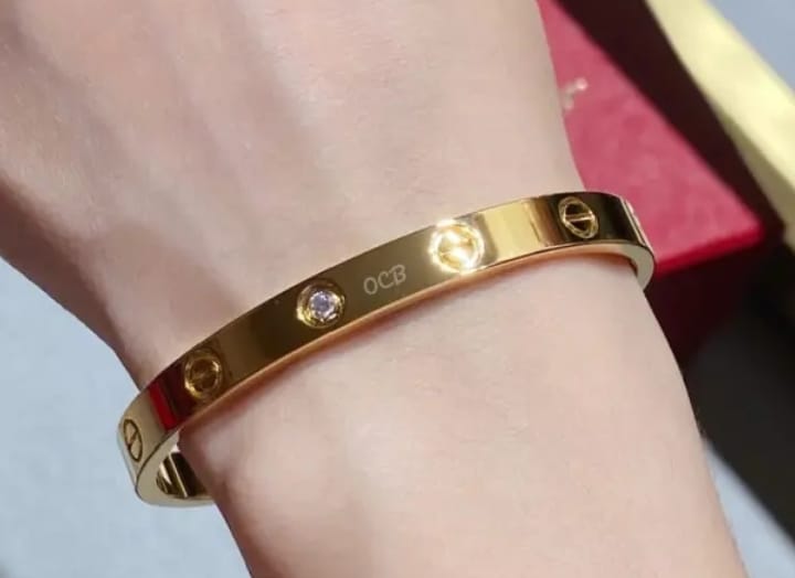 Iconic Love Bangle Bracelet