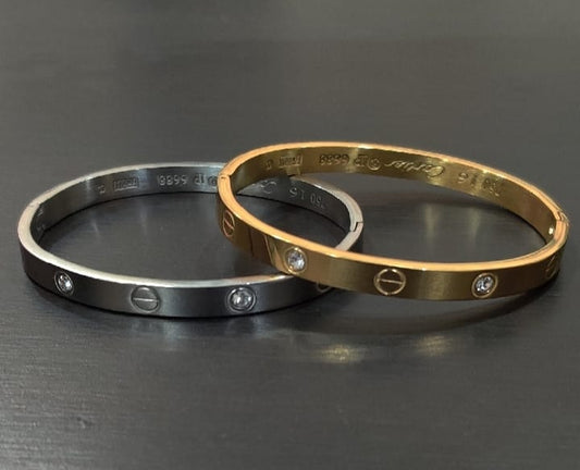 Iconic Love Bangle Bracelet