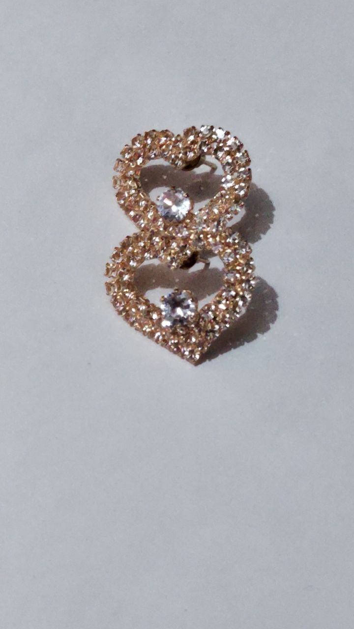 Crystal Heart Glow Earring